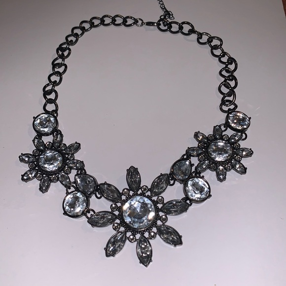Beautiful Evening Necklace 18 inch plus 3 inch extender added - Picture 1 of 5